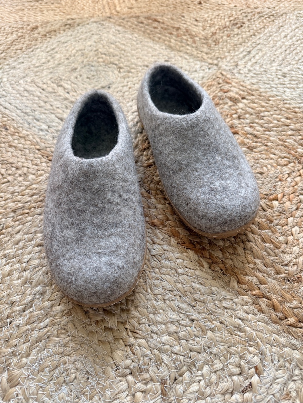 Wool indoor/outdoor slippers